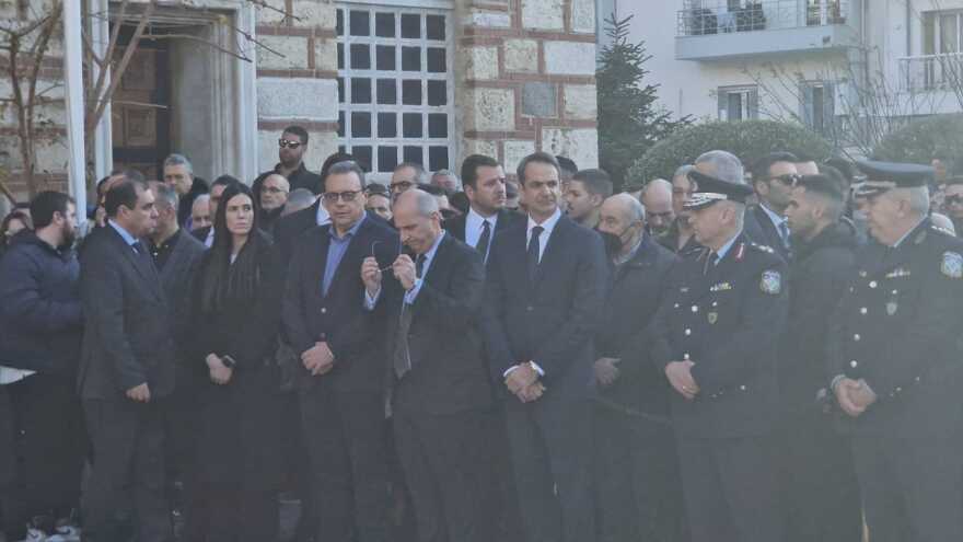 Γιώργος Λυγγερίδης - Θρήνος στην κηδεία του: «Αθάνατος» φώναξαν στην ταφή του (Βίντεο και φωτογραφίες)