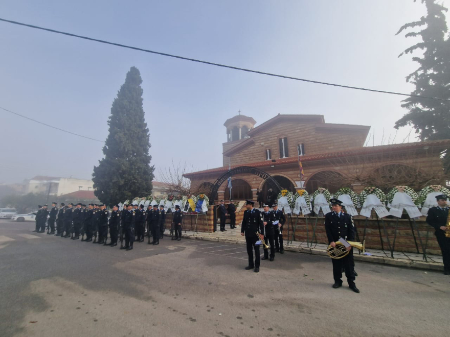 Θεσσαλονίκη: Τελευταίο «αντίο» στον 32χρονο αστυνομικό που δολοφονήθηκε από τον Νορβηγό