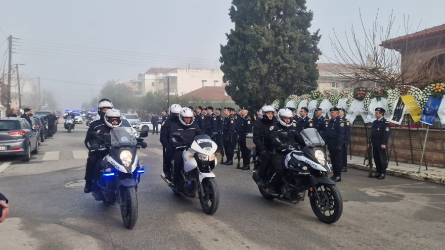 Θεσσαλονίκη: Τελευταίο «αντίο» στον 32χρονο αστυνομικό που δολοφονήθηκε από τον Νορβηγό