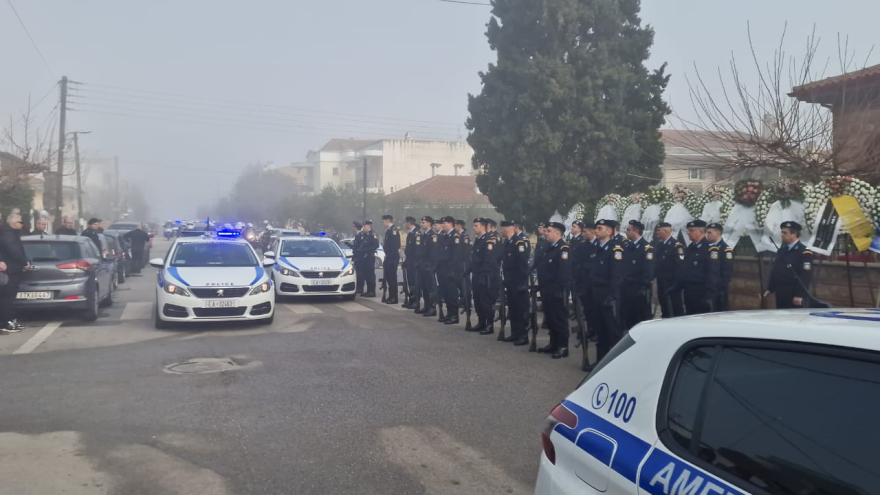 Θεσσαλονίκη: Τελευταίο «αντίο» στον 32χρονο αστυνομικό που δολοφονήθηκε από τον Νορβηγό