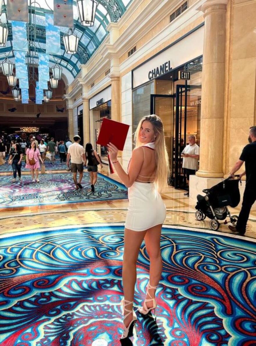 Παναθηναϊκός: Έβαλε... φωτιά στο ΟΑΚΑ η σύντροφος του Βιλντόσα - Βίντεο, φωτογραφίες 