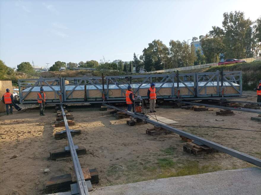 Δεσμώτες του Φαλήρου: Αναμένουν την τοποθέτησή τους στο μόνιμο σπίτι τους - Δείτε φωτογραφίες