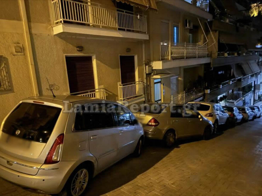 Λαμία: Παραβίασε το STOP στην κατηφόρα κι έγινε καραμπόλα - Φωτογραφίες