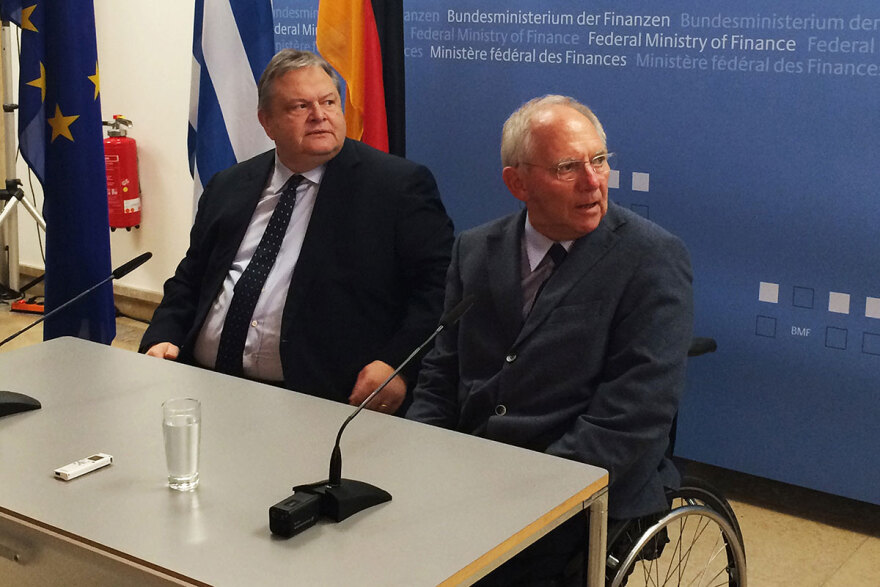 Βενιζέλος: Ο Σόιμπλε μου πρότεινε το Grexit σε ένα υπόγειο, αν δεχόμουν θα επιστρέφαμε στην εποχή των Παγετώνων