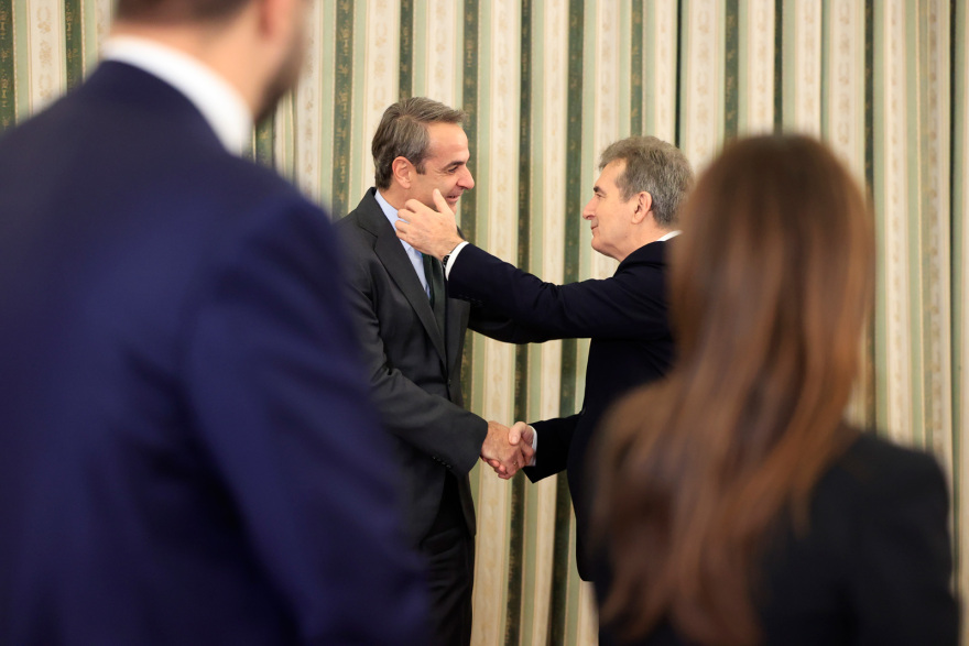 Ορκίστηκαν οι νέοι υπουργοί και υφυπουργοί - Δείτε βίντεο