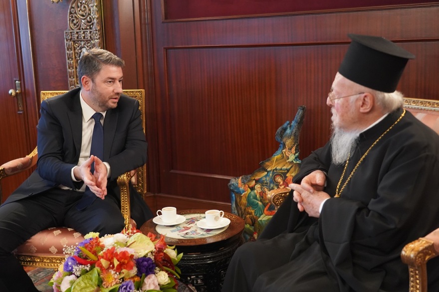 Συνάντηση του Νίκου Ανδρουλάκη με τον Οικουμενικό Πατριάρχη Βαρθολομαίο