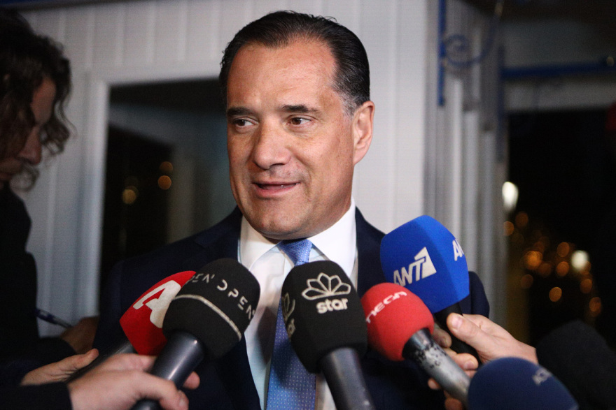 Ορκίστηκαν οι νέοι υπουργοί και υφυπουργοί - Δείτε βίντεο