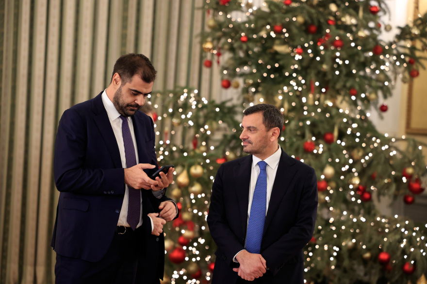 Ορκίστηκαν οι νέοι υπουργοί και υφυπουργοί - Δείτε βίντεο