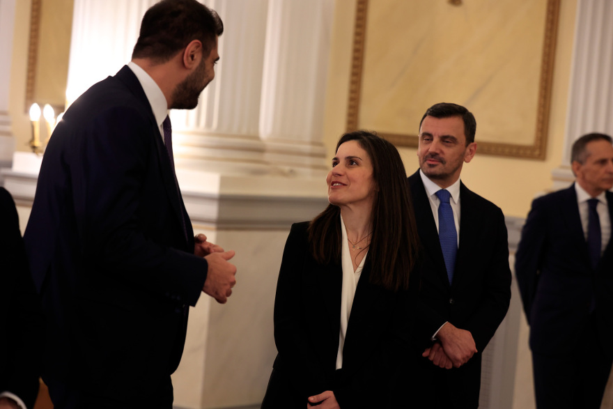 Ορκίστηκαν οι νέοι υπουργοί και υφυπουργοί - Δείτε βίντεο