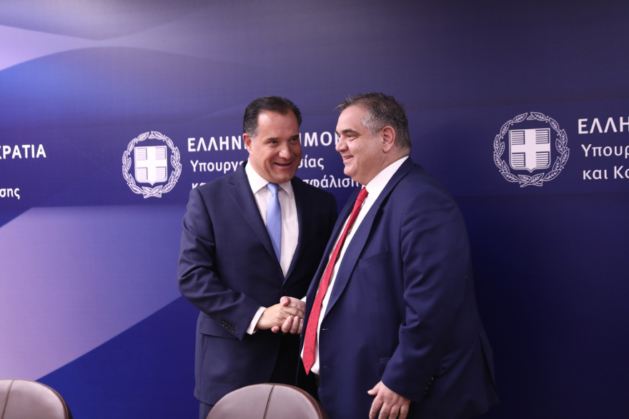 Η Μιχαηλίδου παρέλαβε το υπουργείο Εργασίας - Σημαντικότερη ρύθμιση οι τριετίες ανέφερε ο Αδωνις Γεωργιάδης