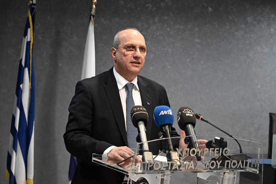 Χρυσοχοΐδης: Παρέλαβε το υπουργείο Προστασίας του Πολίτη - «Έχουμε μείνει πίσω στην αποστολή μας και πρέπει να τρέξουμε»