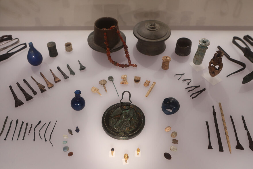 Αιγές - Μητσοτάκης:  Παγκόσμιας σημασίας η αναστήλωση του ανακτόρου στις Αιγές - Δείτε φωτογραφίες