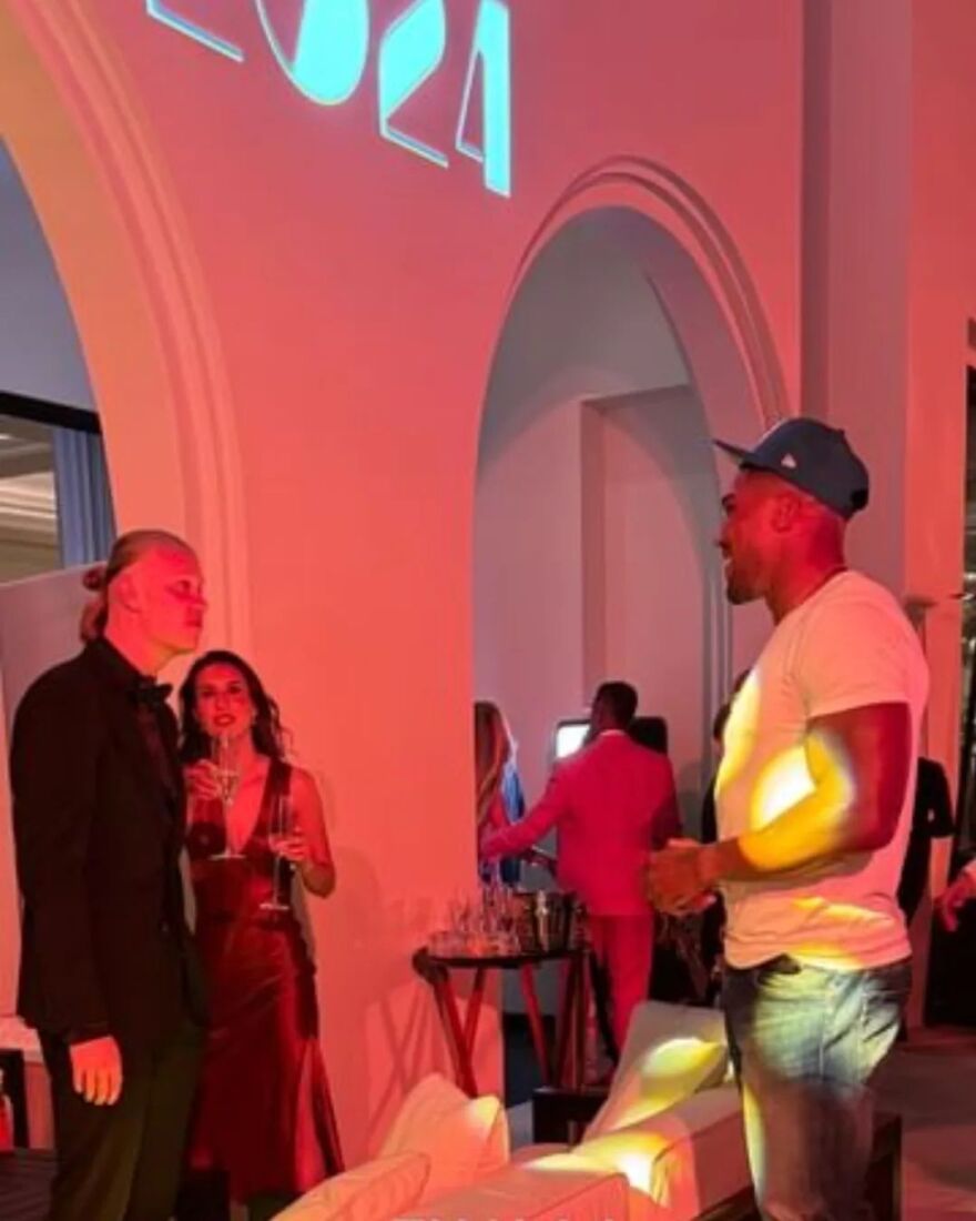 Έρλινγκ Χάαλαντ: Είναι τραυματίας και κάνει... αποθεραπεία στις παραλίες του Ντουμπάι - Δείτε βίντεο