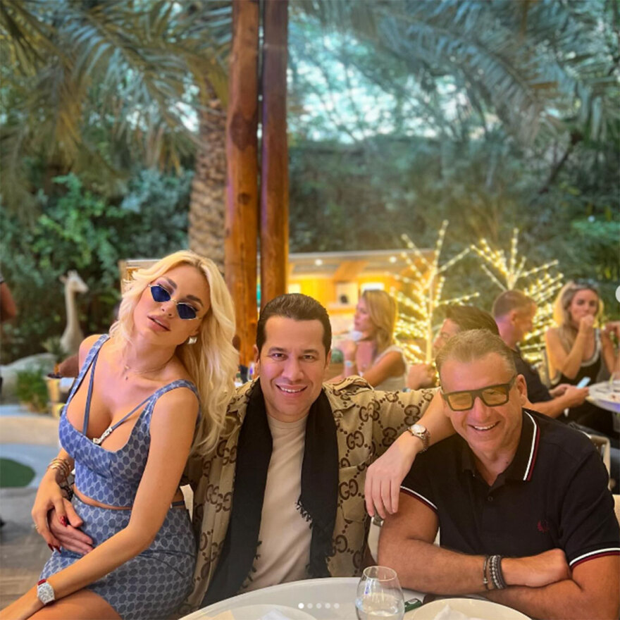Οι Έλληνες celebrities που υποδέχθηκαν το 2024 στο Ντουμπάι με βουτιές και πάρτι 