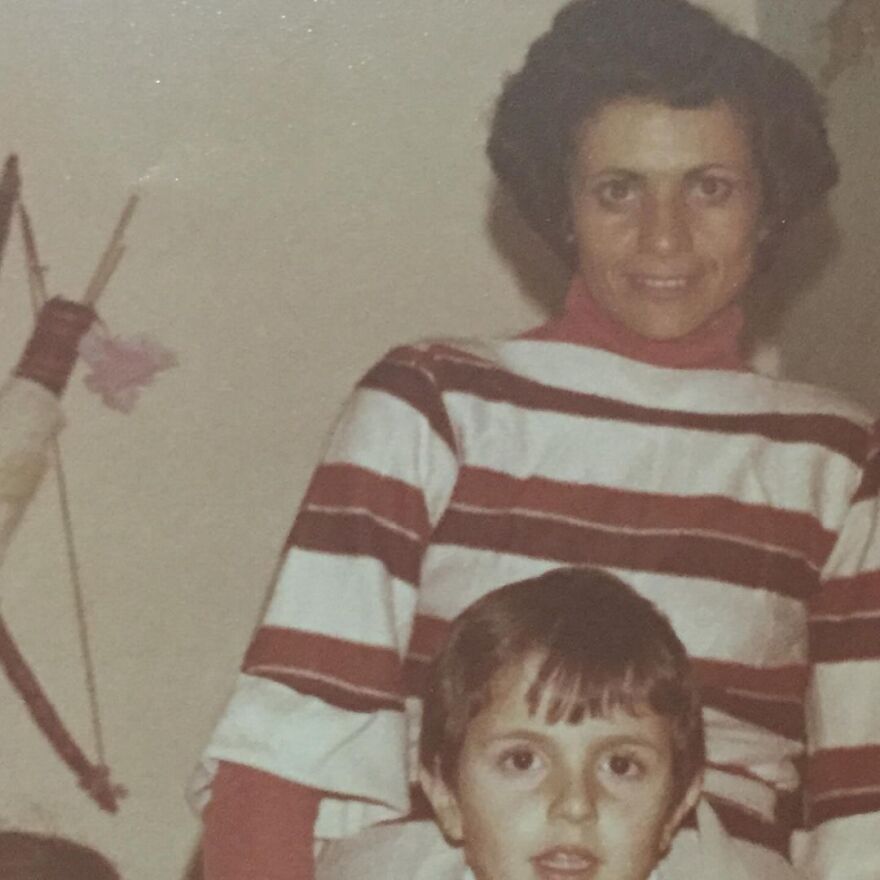 Τάσος Τρύφωνος: Αποχαιρετά τη μητέρα του που έφυγε από τη ζωή - Θα σ' αγαπώ για πάντα, γράφει