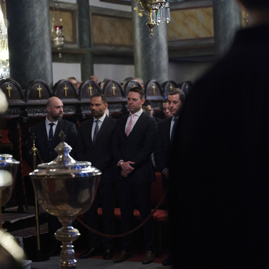 Φανάρι:  Σε απόσταση Κασσελάκης-Ανδρουλάκης στη Θεία Λειτουργία για τα Θεοφάνια