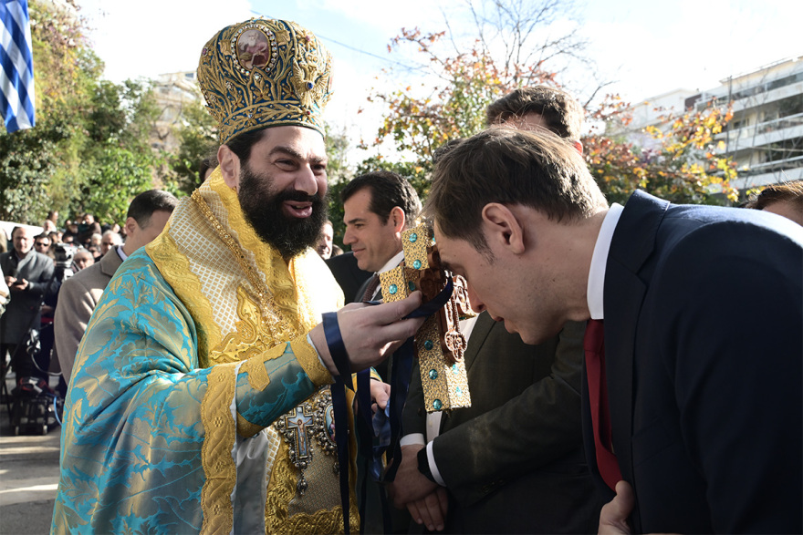 Μαρινάκης και Πιερρακάκης στο Κολωνάκι για καφέ μετά την δοξολογία στον Άγιο Διονύσιο