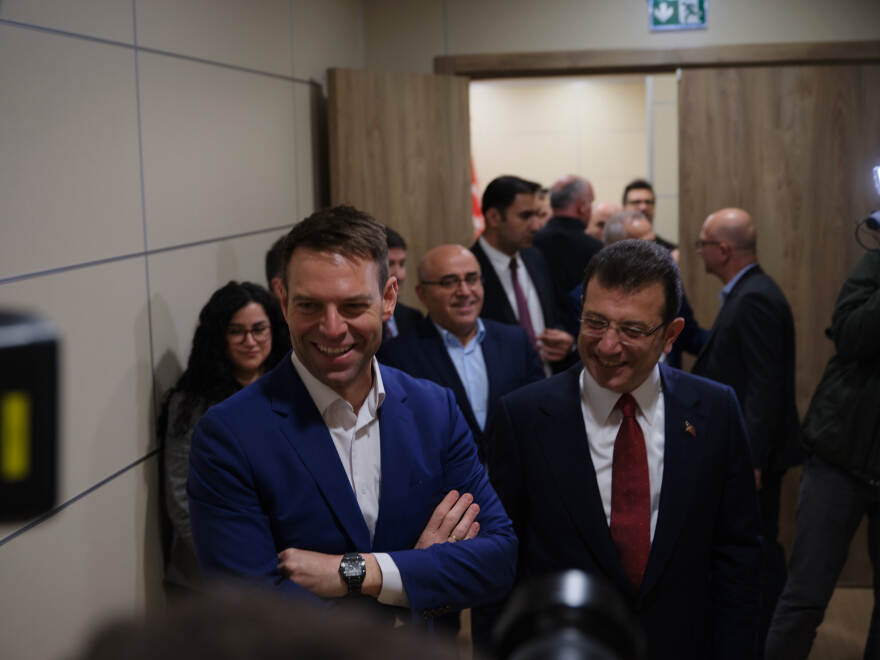 Με τον Ιμάμογλου συναντήθηκε ο Κασσελάκης στην Κωνσταντινούπολη - Η αποκάλυψη για την καταγωγή του