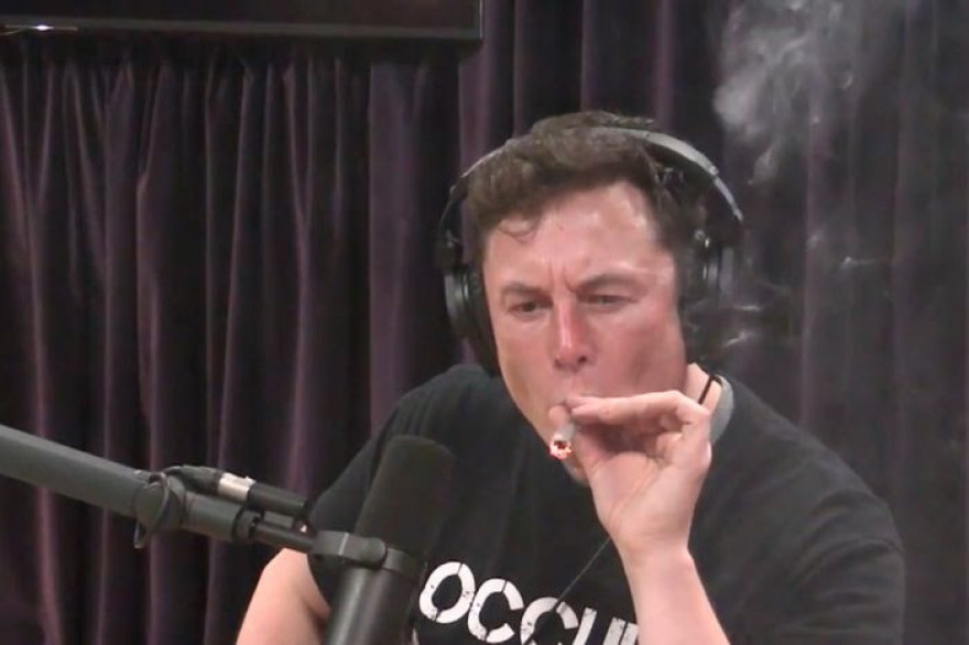 WSJ: «Ο Έλον Μασκ παίρνει ναρκωτικά, ανησυχούν στελέχη σε Tesla και SpaceX»