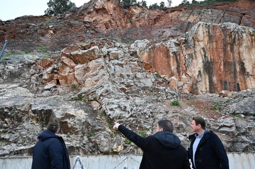 Χαρδαλιάς: Αυτοψία στο κατεστραμμένο επαρχιακό δίκτυο Επιδαύρου - Καλλονής από τον περιφερειάρχη Αττικής (φωτογραφίες)