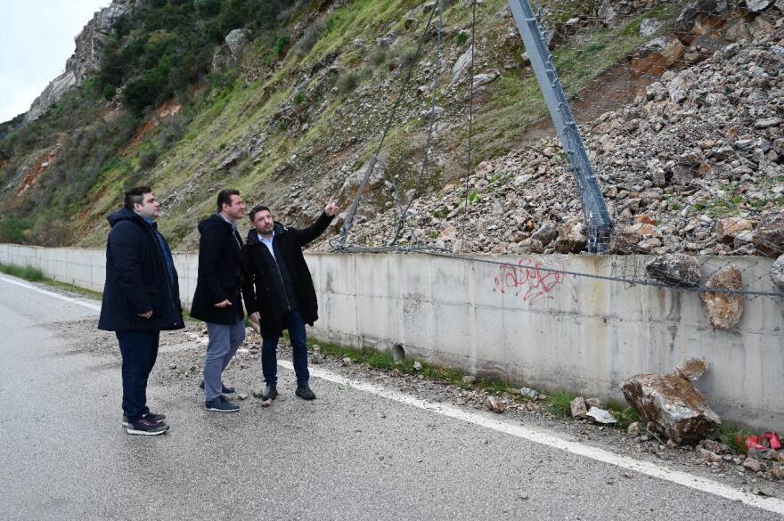 Χαρδαλιάς: Αυτοψία στο κατεστραμμένο επαρχιακό δίκτυο Επιδαύρου - Καλλονής από τον περιφερειάρχη Αττικής (φωτογραφίες)