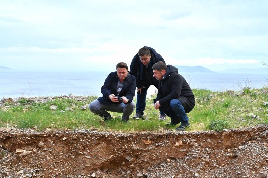 Χαρδαλιάς: Αυτοψία στο κατεστραμμένο επαρχιακό δίκτυο Επιδαύρου - Καλλονής από τον περιφερειάρχη Αττικής (φωτογραφίες)