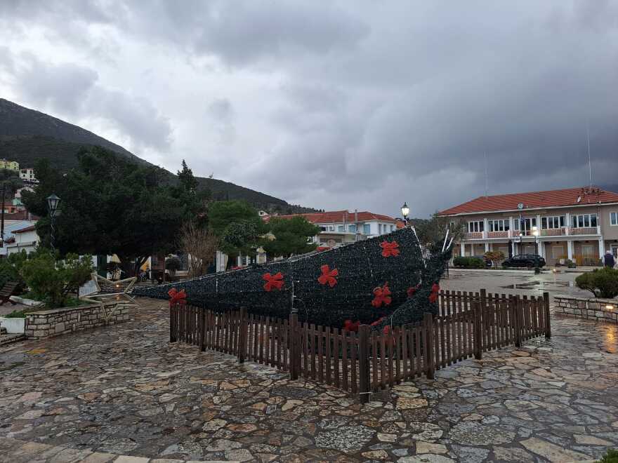 Καιρός: Νέο έκτακτο δελτίο από την ΕΜΥ: Στο κόκκινο 7 περιοχές - Οι θυελλώδεις άνεμοι σάρωσαν Αττική, Θεσσαλονίκη, Ηλεία