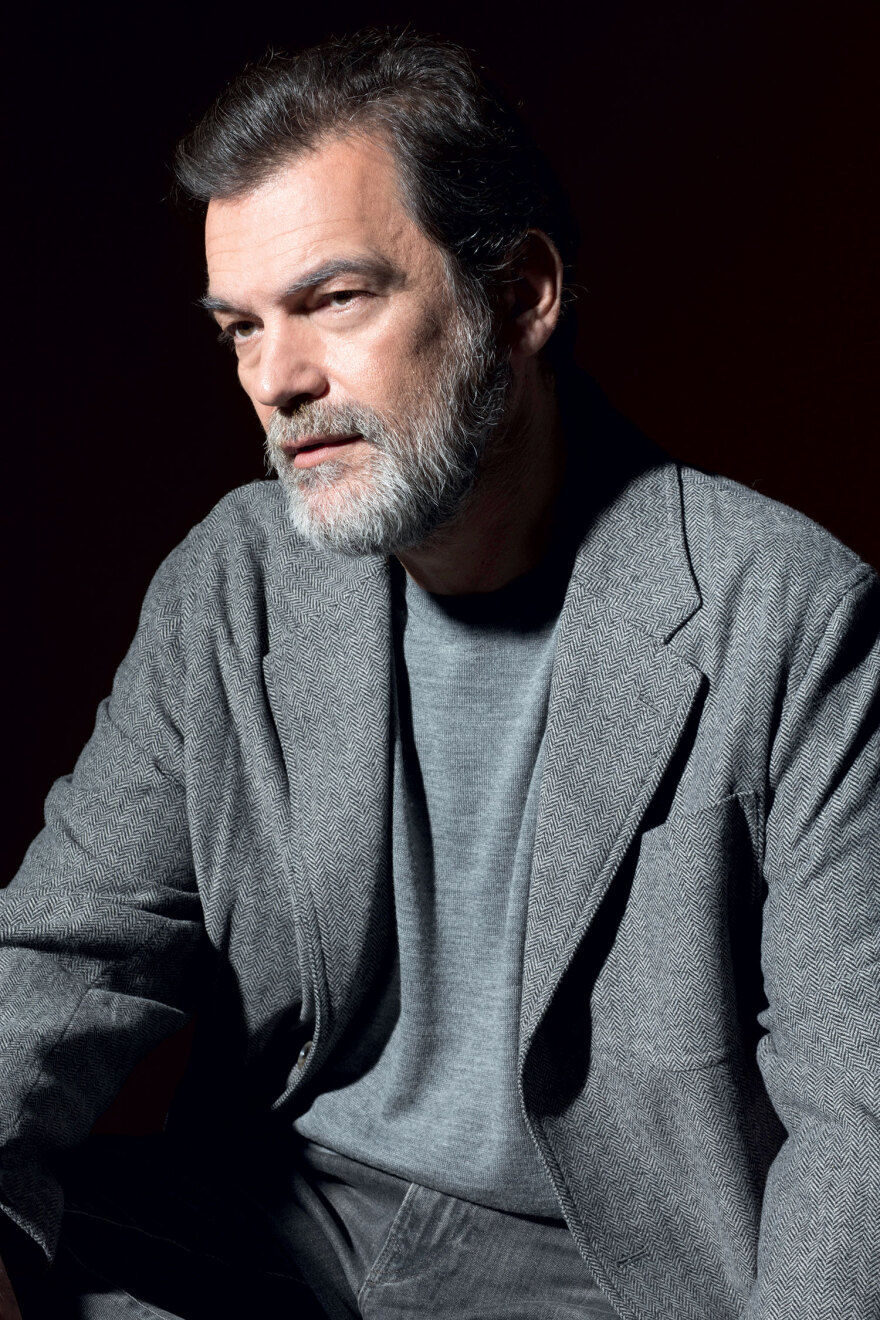 Κωνσταντίνος Καζάκος: «Ζω για μένα, όχι για το θέατρο»