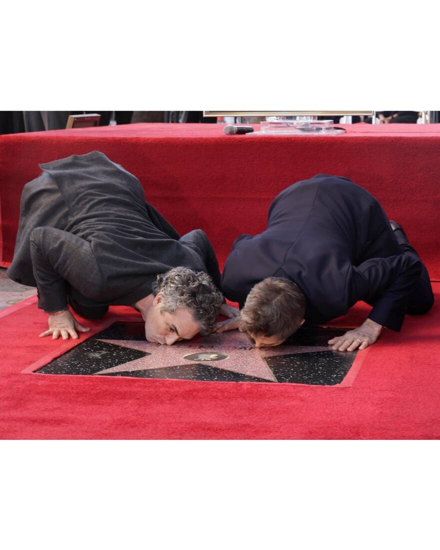 Γουίλεμ Νταφόε: Μια μέρα μετά τη Χρυσή Σφαίρα στο «Poor Things» έλαβε αστέρι στη Λεωφόρο της Δόξας