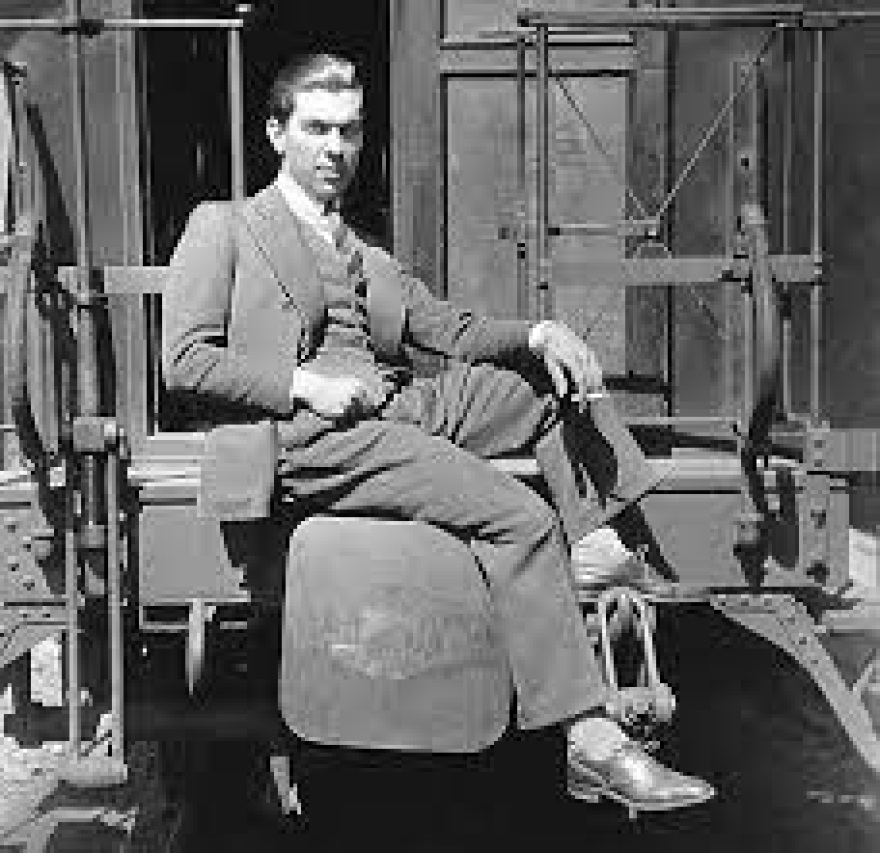 Ο Ανδρέας Εμπειρίκος και «Ο Μέγας Ανατολικός» - Είναι πορνογραφικό έργο; 