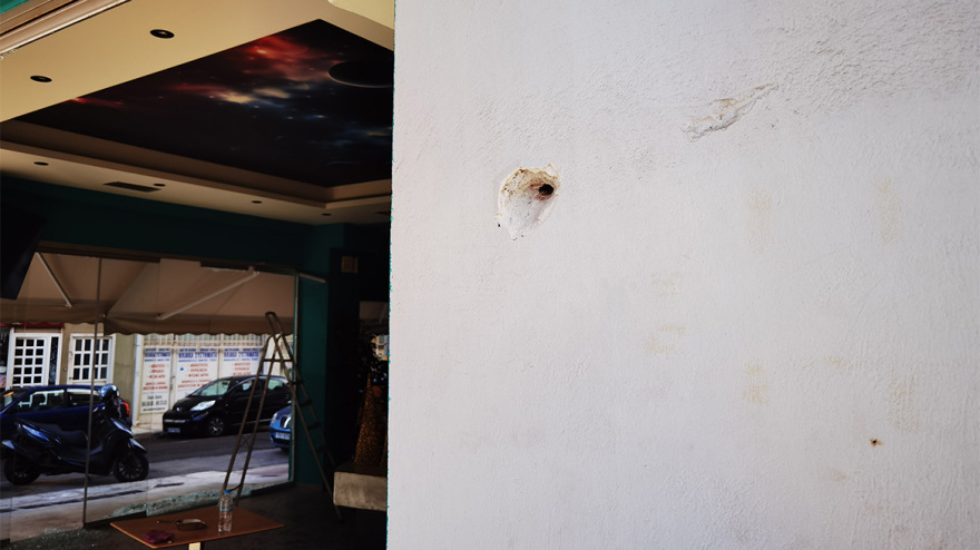 Πυροβολισμοί σε καφετέρια στα Πατήσια - «Πρόκειται για τη δεύτερη επίθεση μέσα σε ένα μήνα», λέει ο ιδιοκτήτης 