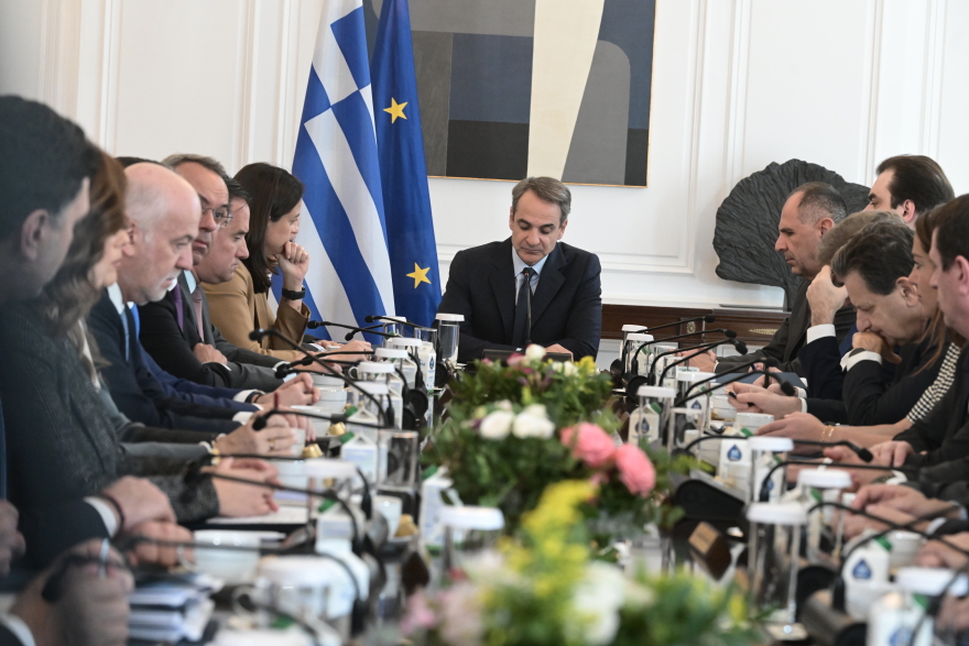 Μητσοτάκης: Νέα μέτρα αύριο κατά της ακρίβειας - Κλείνουμε την πόρτα της παρανομίας για τα αυθαίρετα