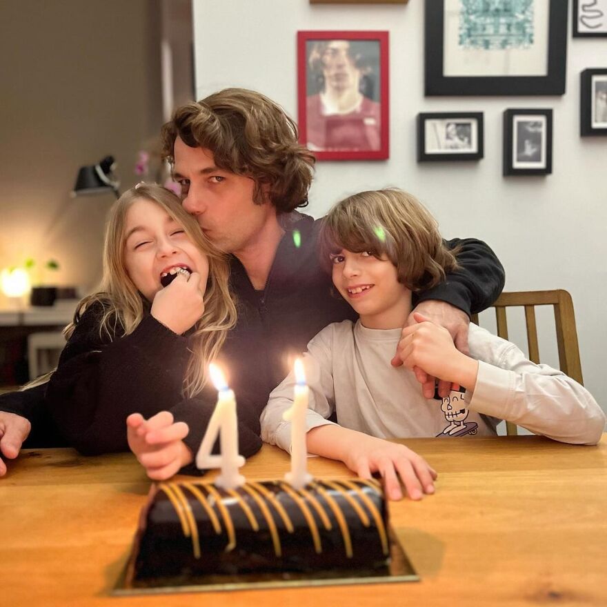 Ρούλα Ρέβη: Γιόρτασε τα 41α γενέθλια του Αποστόλη Τότσικα