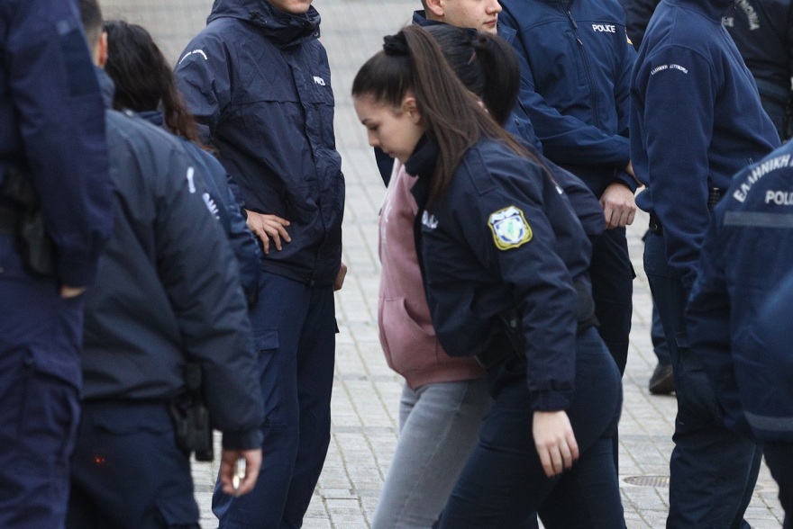 Βιασμός 12χρονης στον Κολωνό: Στο Εφετείο και κεκλεισμένων των θυρών συνεχίζεται η δίκη