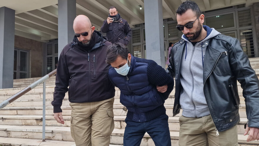 Θεσσαλονίκη: «Τα έκανε όλα ο φίλος μου» λέει ο σύντροφος της 41χρονης - «Απείλησε να με σκοτώσει» υποστηρίζει ο συνεργός