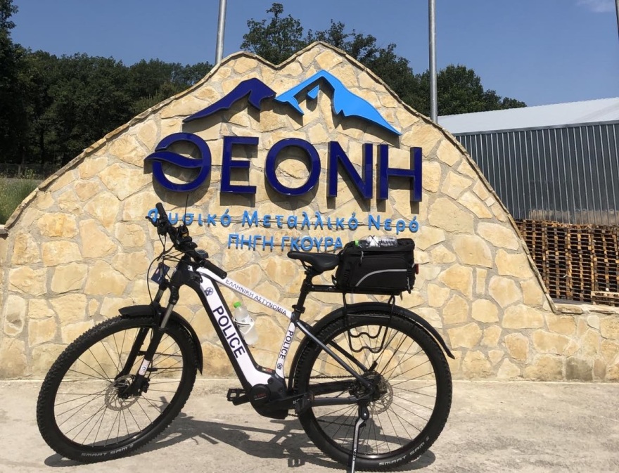 Το πολυβραβευμένο νερό με την πολύπλευρη κοινωνική δράση