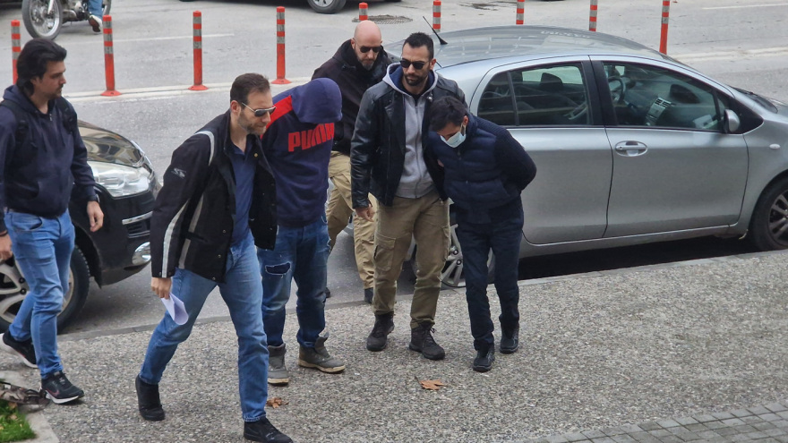 Θεσσαλονίκη: Στον ανακριτή οι δύο συλληφθέντες για την άγρια δολοφονία της Γεωργίας – Δείτε βίντεο