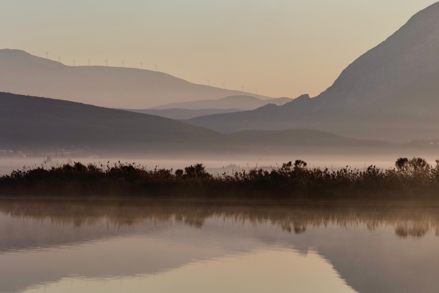 Έκθεση φωτογραφίας στο Booze για το Μεσολόγγι με θέμα «Εν τω μέσω των λιμνών»