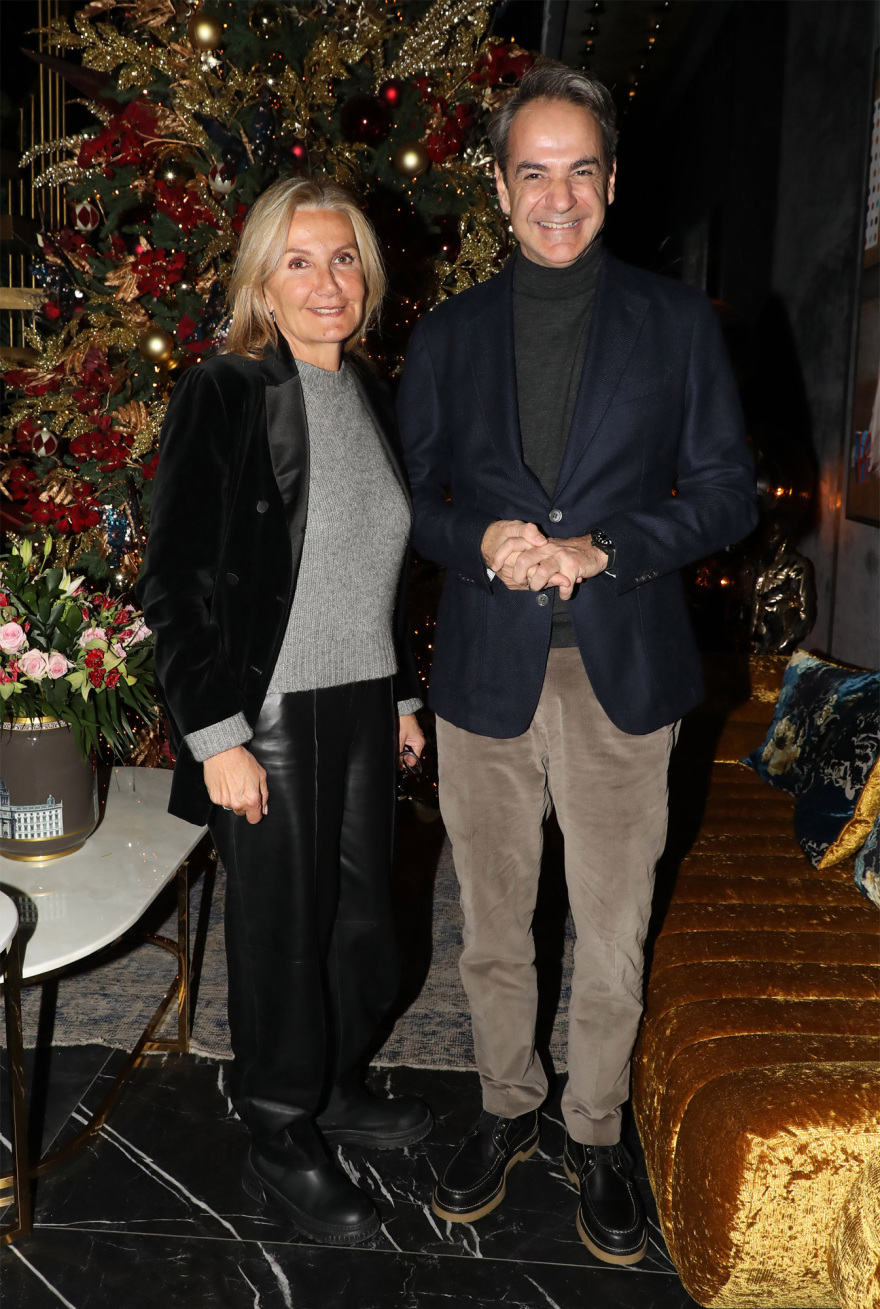 Μπέτυ Μαγγίρα: «Ήταν ρομαντικό ραντεβού, της χάιδευε το χέρι» είπε για την έξοδο Μητσοτάκη-Μαρέβας στη Μαρινέλλα