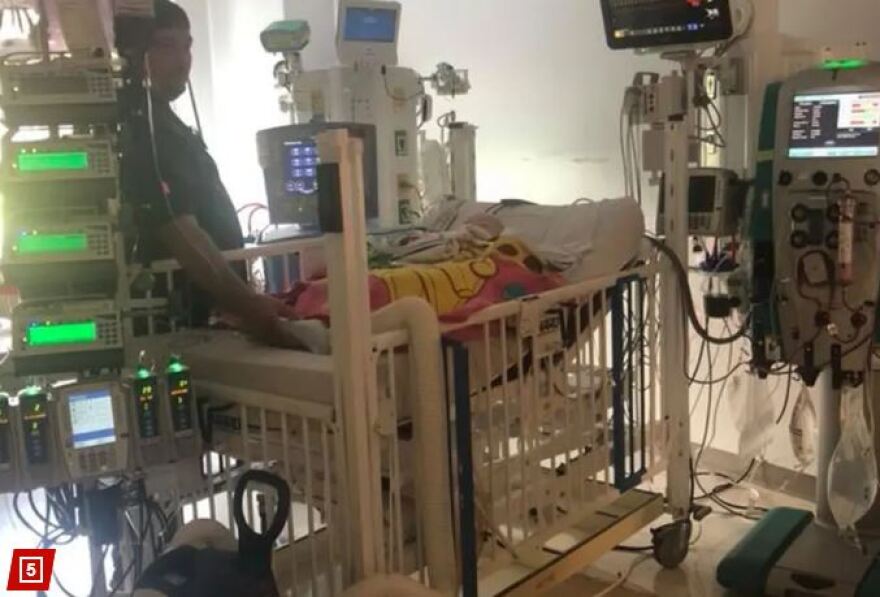 Αμερικανίδα ξύρισε το κεφάλι της κόρης της και υποκρινόταν για χρόνια ότι έχει καρκίνο: «Μου άρεσε η υποστήριξη»