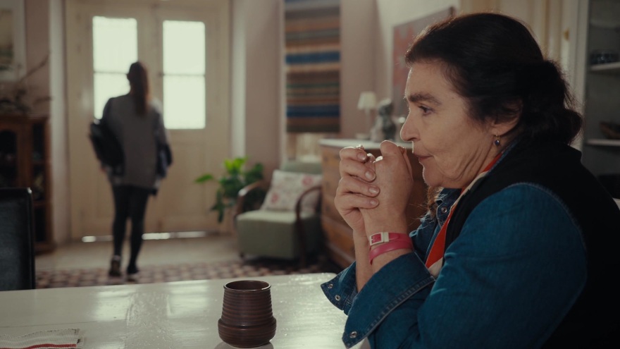 Η Γη της Ελιάς: Ο γάμος του Ισίδωρου με την Αμαλία κλονίζεται