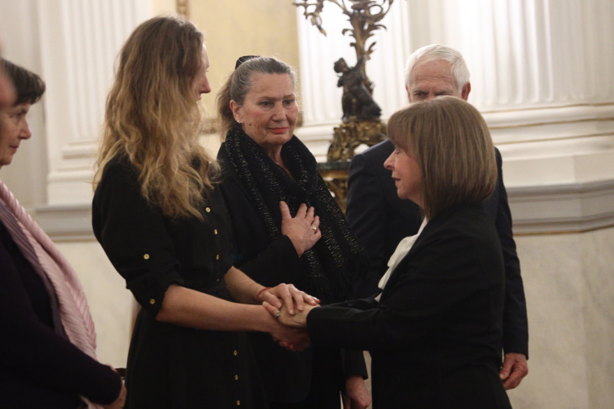 Με τον Μεγαλόσταυρο του Τάγματος τιμήθηκαν τα αδέρφια Μανδαλιού που σκοτώθηκαν στο τροχαίο στη Λιβύη - Δείτε φωτογραφίες