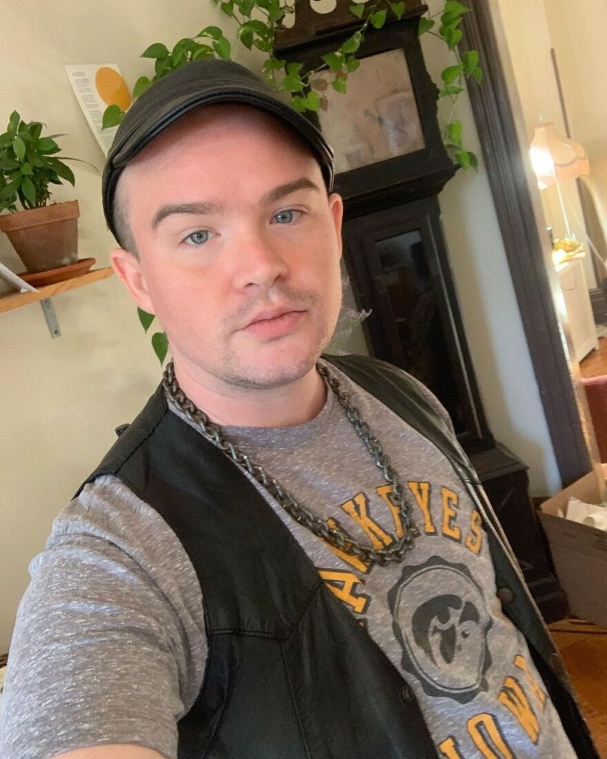 Ανέτ Μπένινγκ: Μίλησε για τον τρανς γιο της και τον λόγο που σταμάτησε να προστατεύει την ιδιωτικότητά του