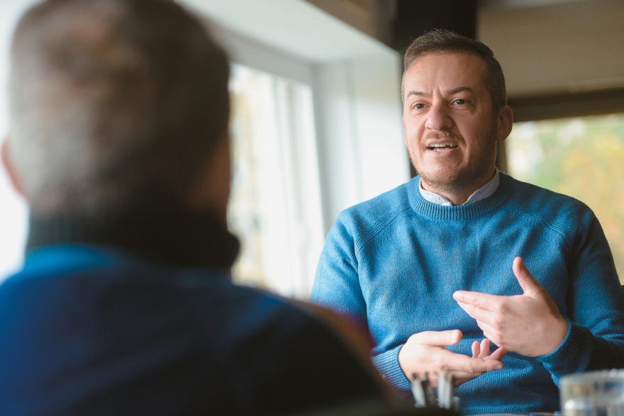 Ο Πάνος Δημάκης στον Δανίκα: Η αληθινή ιστορία του serial killer με τις «17 κλωστές»