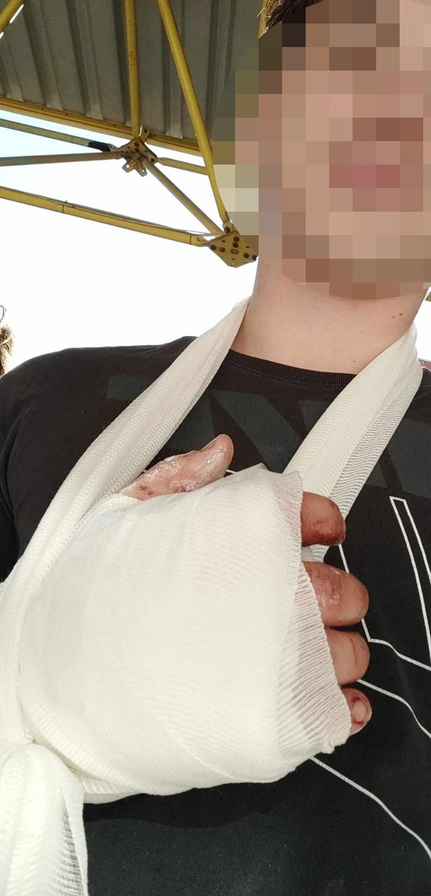 Eγκληματικότητα ανηλίκων: Οι συμμορίες που κάνουν επιθέσεις με σφυριά και τσεκούρια με την πρόφαση περί οπαδικών διαφορών 