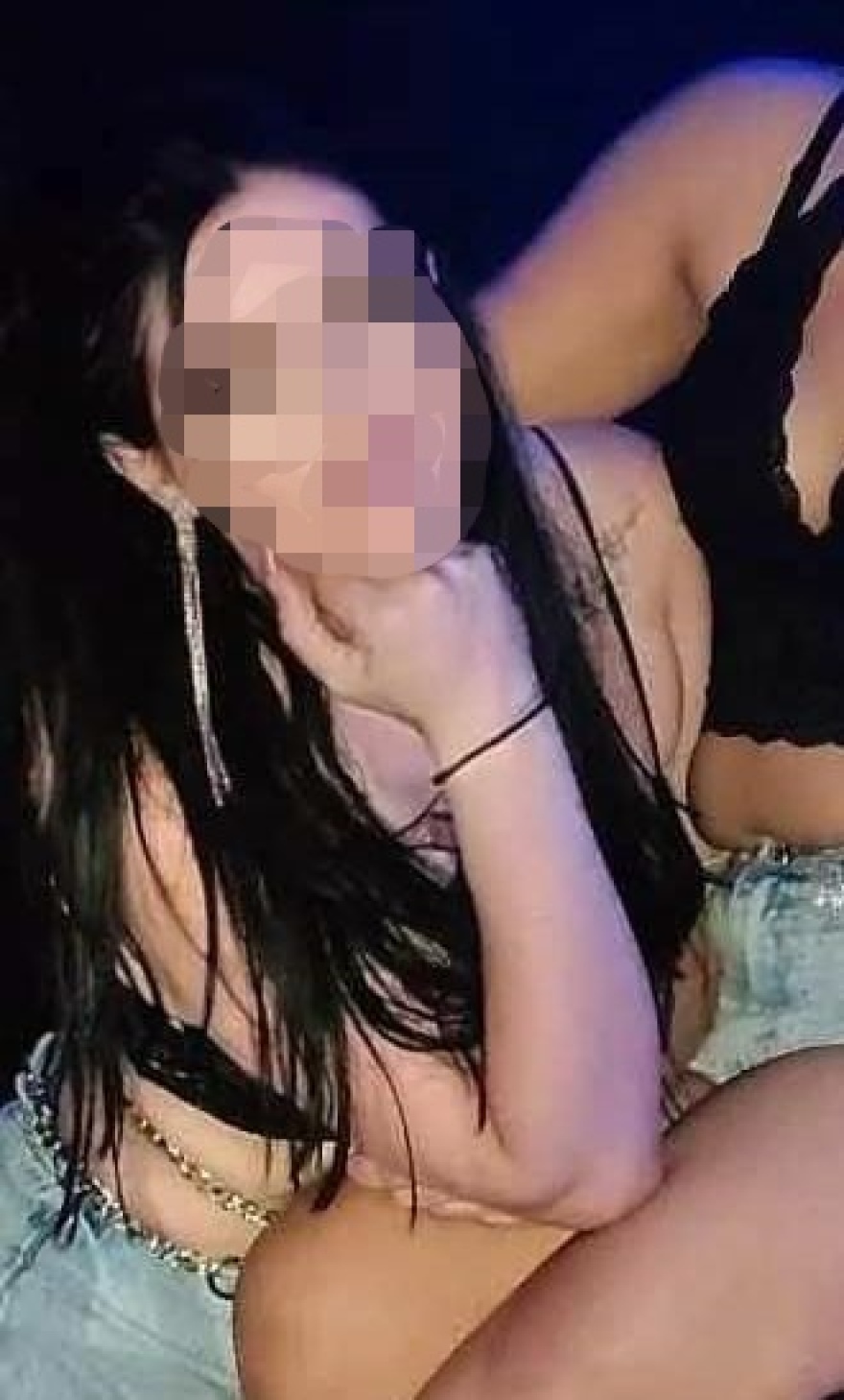 Κύκλωμα μαστροπείας: Οι περίεργες επαφές της «Λορέλας» με μαθήτριες - Τι θορύβησε γείτονές της, πώς έκλεινε τα ραντεβού