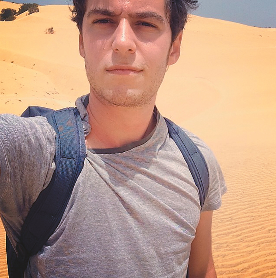 Γκαμπριέλ Αττάλ: Το «χρυσό αγόρι» με τις κεφαλονίτικες ρίζες (de Kouris) θα φρενάρει τη Λεπέν;