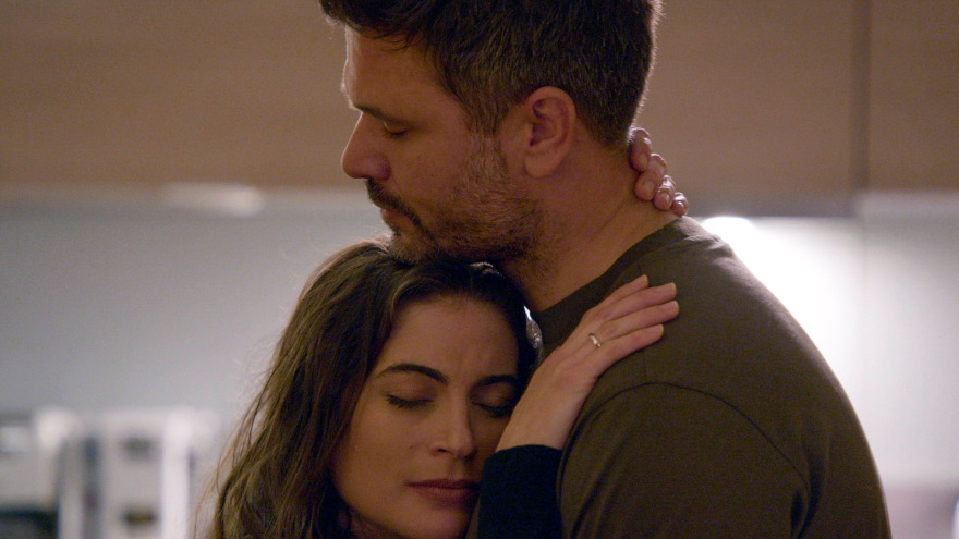 Παγιδευμένοι: Η Αγγελική ανακαλύπτει ότι ο Φαίδωνας έχει πει ψέματα στην κατάθεσή του 