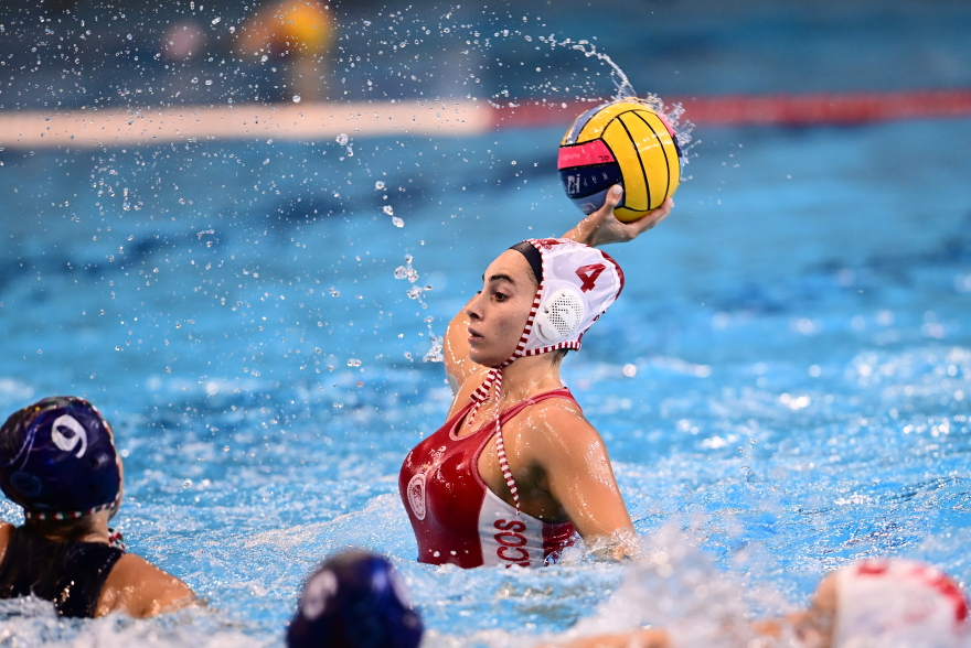 Νικόλ Ελευθεριάδου: Η γεμάτη τίτλους και μετάλλια πορεία της πολίστριας που έστειλε την Ελλάδα στους Ολυμπιακούς - Βίντεο, φωτογραφίες