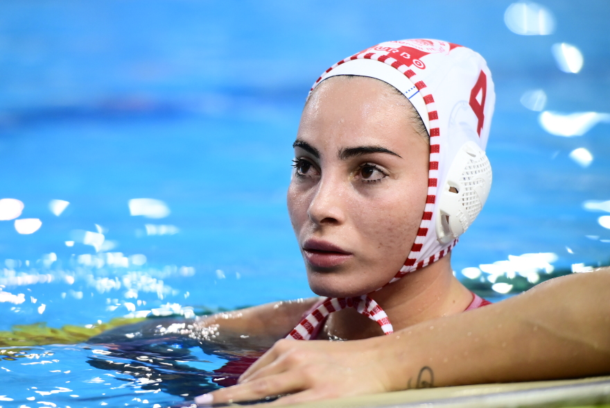 Νικόλ Ελευθεριάδου: Η γεμάτη τίτλους και μετάλλια πορεία της πολίστριας που έστειλε την Ελλάδα στους Ολυμπιακούς - Βίντεο, φωτογραφίες